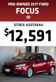 Pre-owned 2017 Ford Focus SE