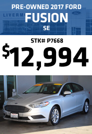 Pre-Owned 2017 Ford Fusion SE 