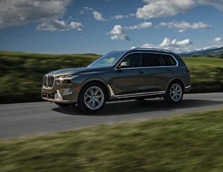 2025 BMW X7 xDRIVE40i