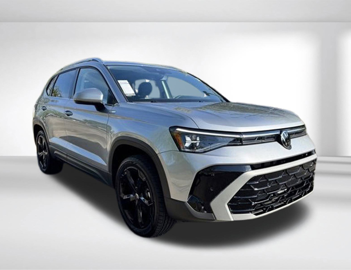 Certified Pre-Owned 2025 Volkswagen Taos image