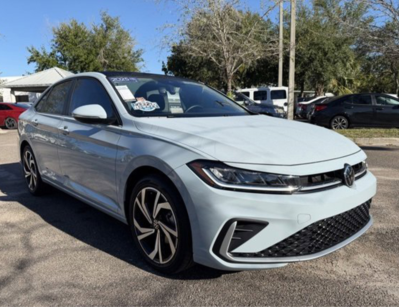 Certified Pre-Owned 2025 Volkswagen Jetta image